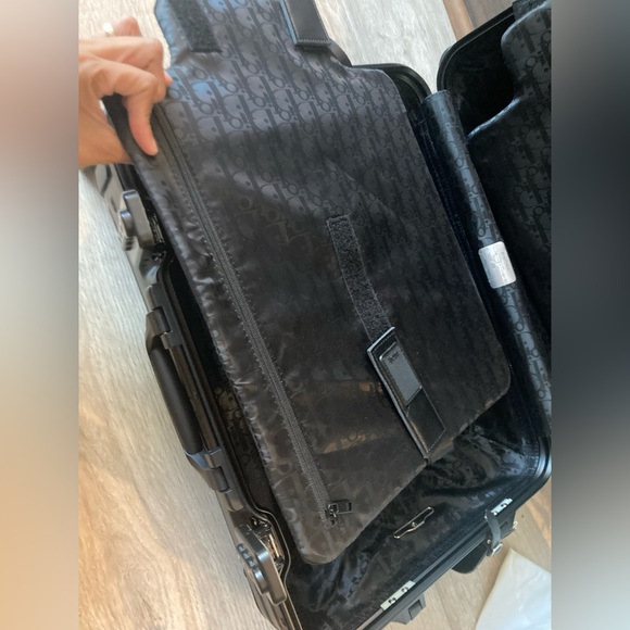 Authentic RIMOWA x DIOR luggage for carry on. - Picture 4 of 17